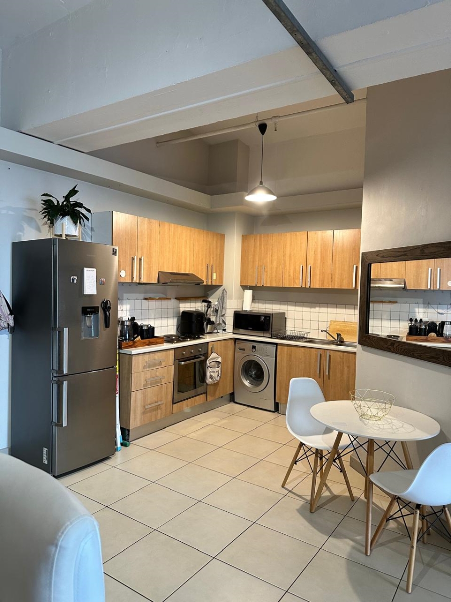 To Let 1 Bedroom Property for Rent in Woodstock Western Cape